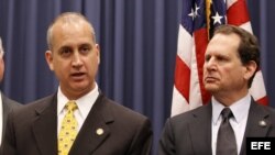 Mario Diaz-Balart y Lincoln en el Capitolio en Washington.